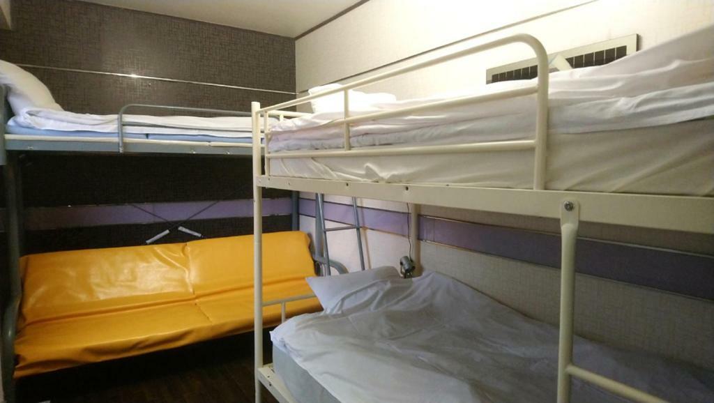 Family & Bakpak Tokyo Hostel Экстерьер фото